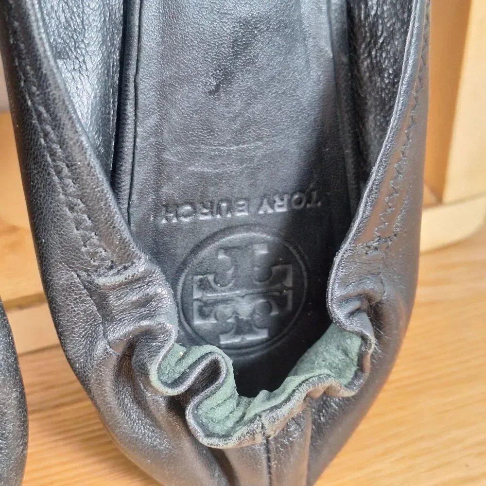 Tory Burch Minnie Travel Womens 7 Ballet Flats Black Leather Gold Logo Medallion